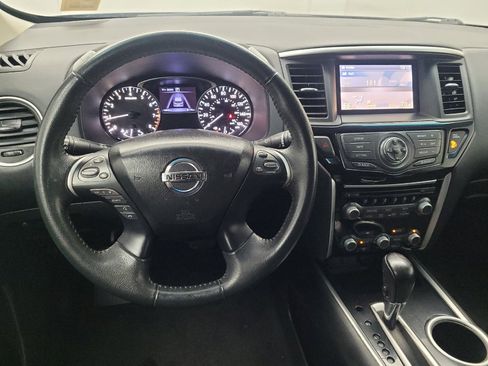 Used 2016 Nissan Pathfinder SV AWD/4WD image 22