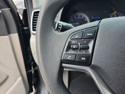 Used 2020 Hyundai Tucson SE FWD image 12