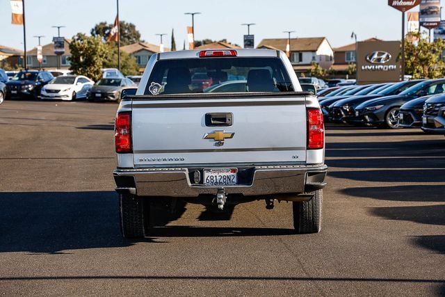 Used 2018 Chevrolet Silverado 1500 LT w/ All Star Edition AWD/4WD image 4