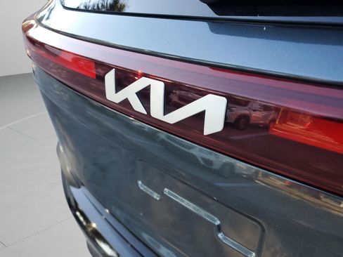 Certified 2024 Kia Seltos X-Line image 8