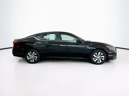 Used 2023 Nissan Altima 2.5 S FWD image 10