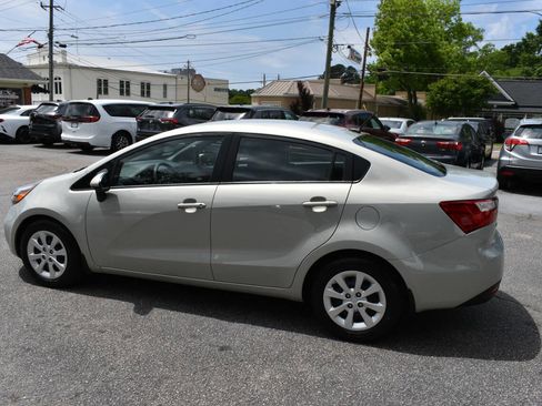 Used 2013 Kia Rio EX FWD image 37