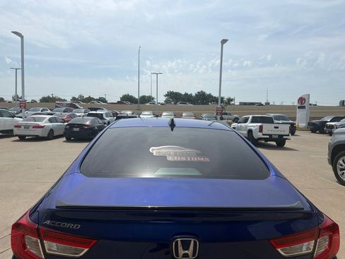 Used 2022 Honda Accord Sport image 5