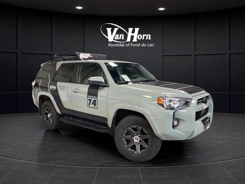 Used 2022 Toyota 4Runner Trail Special Edition AWD/4WD image 1