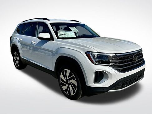 New 2026 Volkswagen Atlas SE image 2
