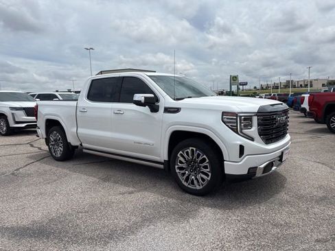 Used 2024 GMC Sierra 1500 Denali Ultimate AWD/4WD image 3