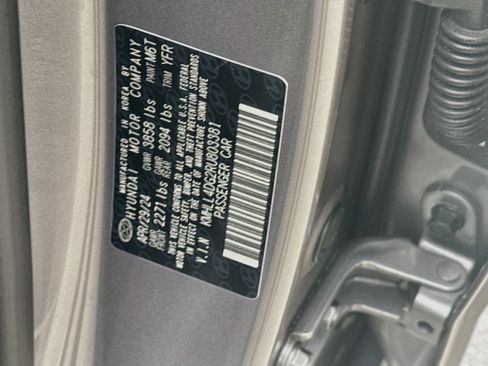 Used 2024 Hyundai Elantra SE FWD image 36