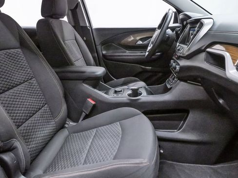 Used 2018 GMC Terrain SLE w/ Driver Convenience Package FWD image 13