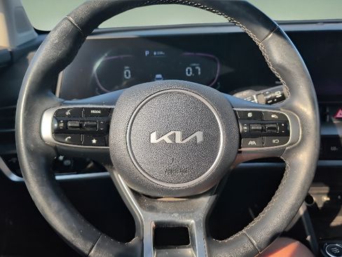 Used 2025 Kia Sportage EX w/ Premium Package FWD image 21