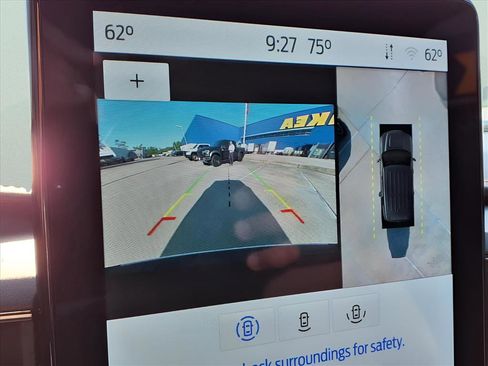 Used 2022 Ford Explorer King Ranch w/ Technology Package image 16