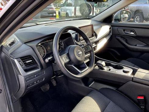 Certified 2024 Nissan Rogue SV image 8