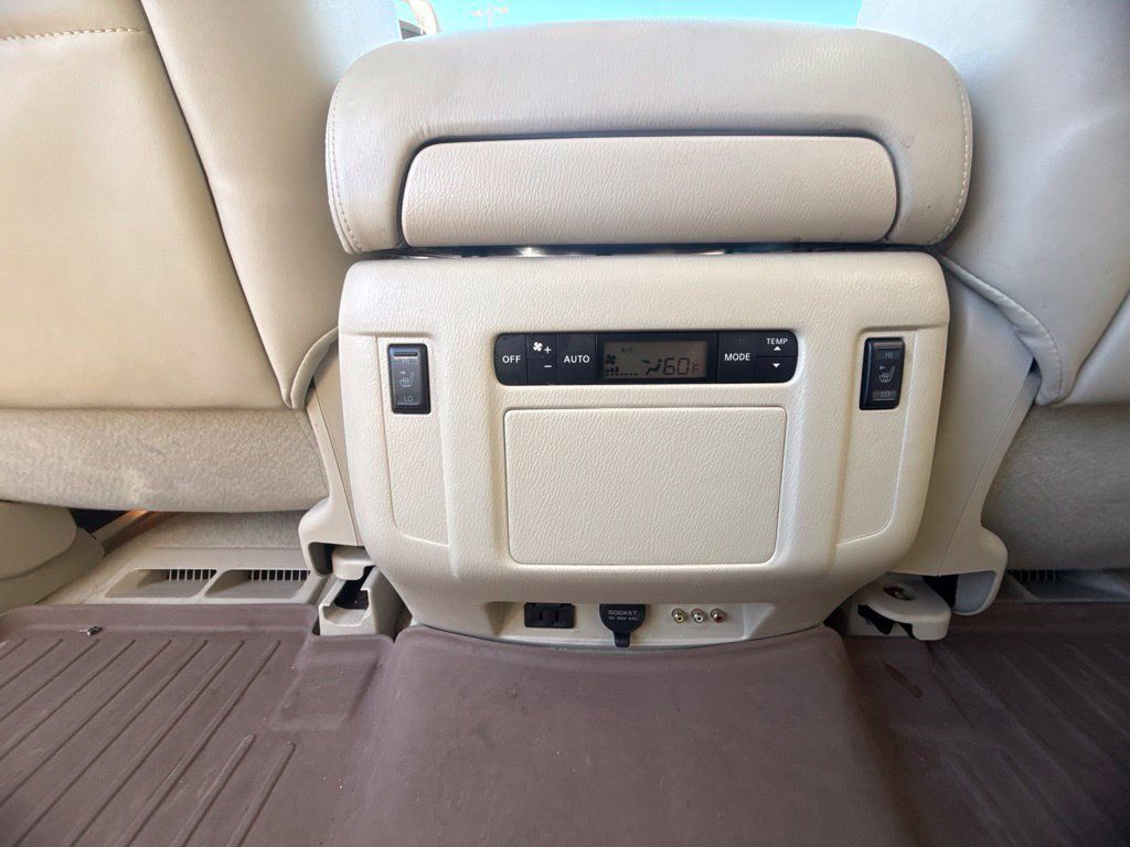 Used 2014 INFINITI QX80 4WD w/ Theater Package image 28