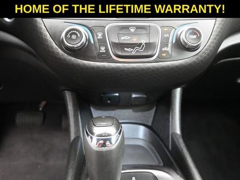 Used 2018 Chevrolet Malibu LS FWD image 25