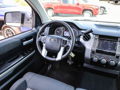 Used 2015 Toyota Tundra SR5 image 5