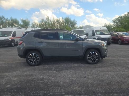 Used 2023 Jeep Compass Limited AWD/4WD image 7
