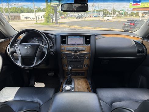 Used 2014 INFINITI QX80 4WD w/ Theater Package image 19