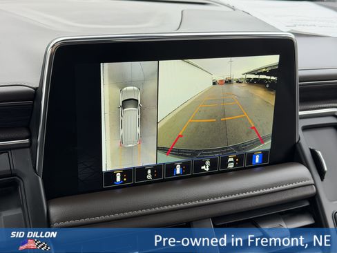 Used 2024 GMC Yukon SLT w/ SLT Premium Package image 6