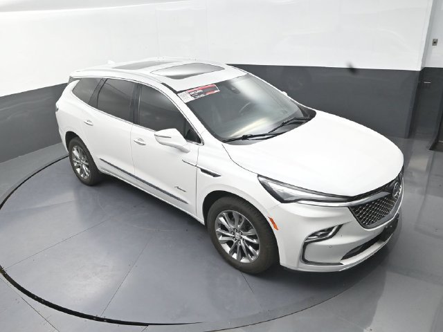 Used 2023 Buick Enclave Avenir w/ Avenir Technology Package AWD/4WD image 12