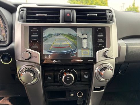 Used 2024 Toyota 4Runner SR5 Premium w/ SR5 Premium Package AWD/4WD image 34