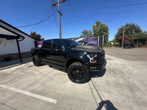 Used 2018 Ford F150 Raptor w/ Equipment Group 802A Luxury AWD/4WD image 2