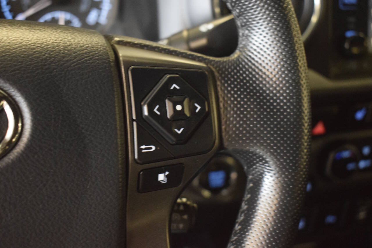 Used 2017 Toyota Tacoma TRD Pro AWD/4WD image 78