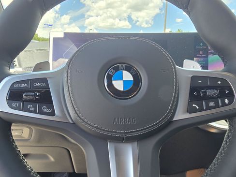 New 2026 BMW X5 xDrive40i w/ M Sport Package AWD/4WD image 18
