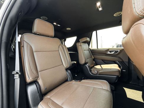 Used 2022 Chevrolet Tahoe High Country AWD/4WD image 21