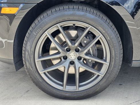 Certified 2026 Porsche Macan Turbo AWD/4WD image 14