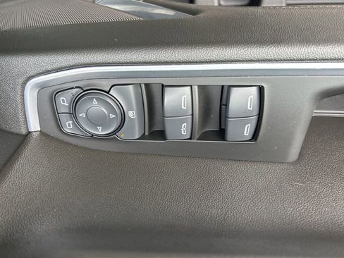 Used 2025 Chevrolet Silverado 1500 LT AWD/4WD image 16