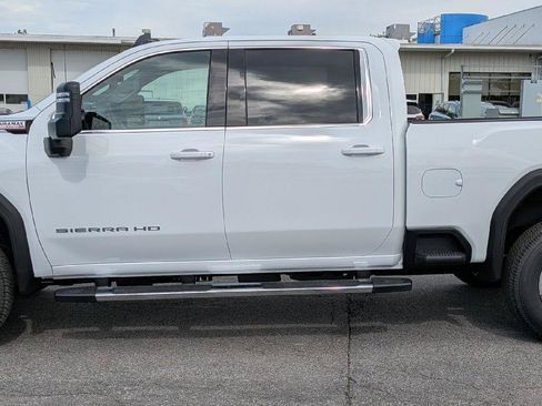 New 2026 GMC Sierra 2500 SLE w/ SLE Value Package; AWD/4WD image 5