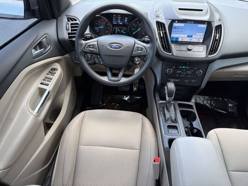 Used 2018 Ford Escape SE w/ Ford Safe & Smart Package AWD/4WD image 27
