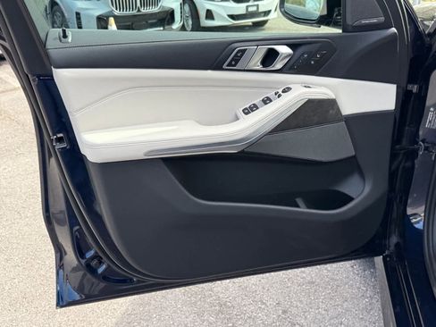 New 2026 BMW X5 M60i w/ Climate Comfort Package AWD/4WD image 17