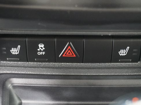 Used 2016 Jeep Patriot High Altitude FWD image 21