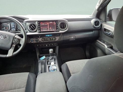 Used 2023 Toyota Tacoma TRD Off-Road w/ Technology Package image 10