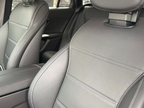 Certified 2023 Mercedes-Benz GLC 300 image 18