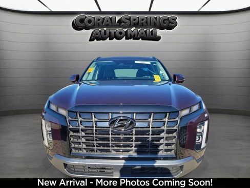 Used 2023 Hyundai Palisade SEL w/ Premium Package image 2