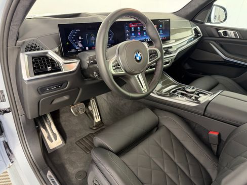 Used 2026 BMW X5 M60i AWD/4WD image 4