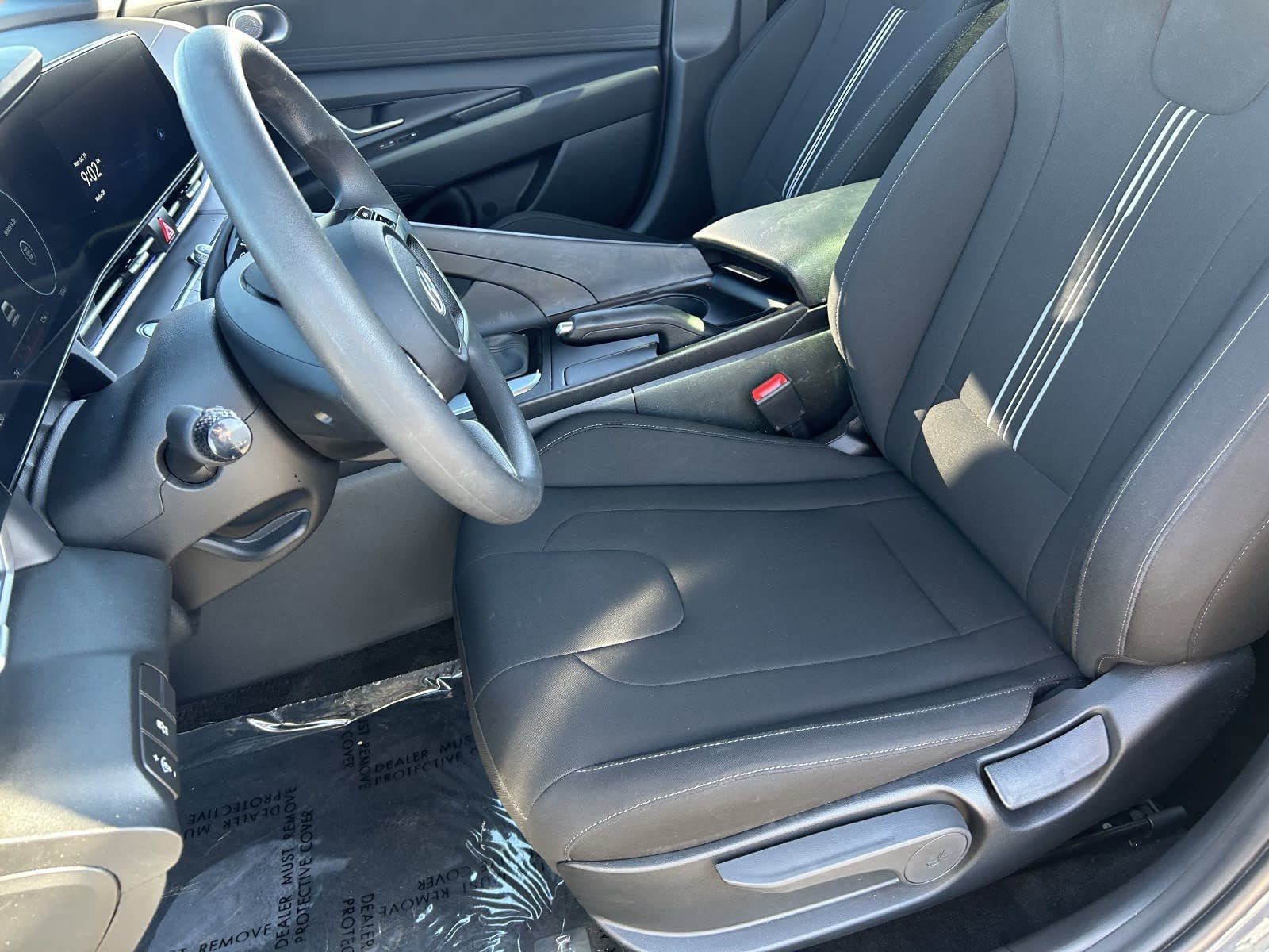 Used 2024 Hyundai Elantra SEL FWD image 22