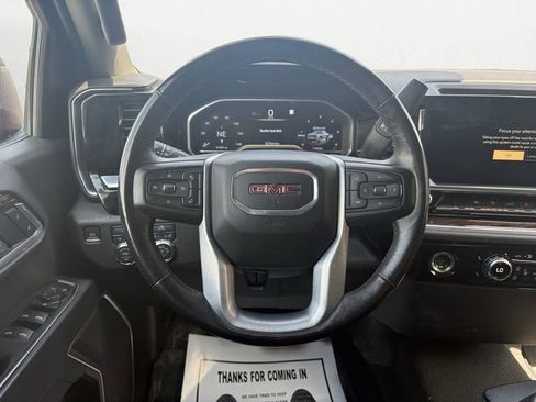 Used 2022 GMC Sierra 1500 Elevation image 14