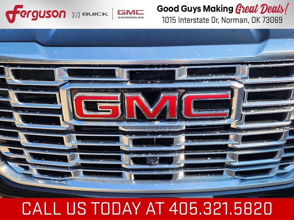 New 2026 GMC Yukon Denali w/ Denali Reserve Package AWD/4WD image 9