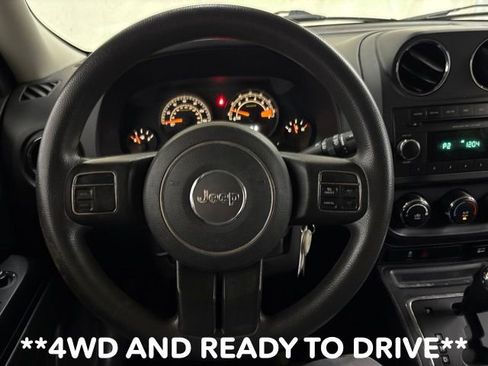 Used 2014 Jeep Patriot Sport w/ Power Value Group AWD/4WD image 29