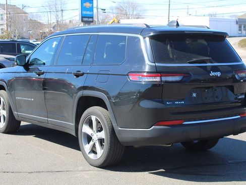 Used 2022 Jeep Grand Cherokee L Limited image 3