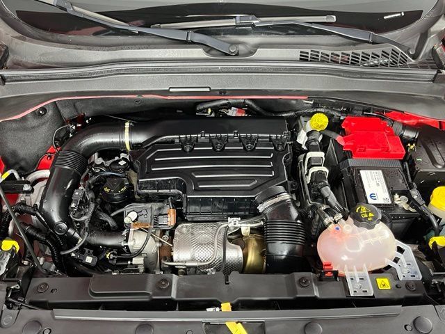 Used 2023 Jeep Renegade Latitude AWD/4WD image 8