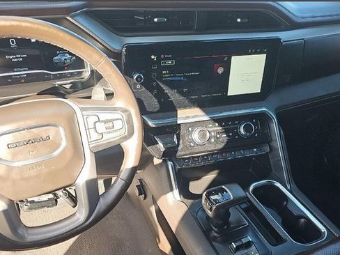 Used 2022 GMC Sierra 1500 Denali w/ Denali Reserve Package image 4