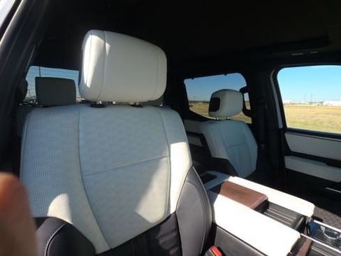 Used 2023 Toyota Tundra Capstone image 32