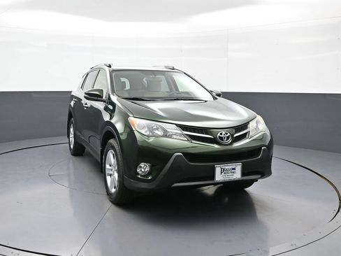 Used 2013 Toyota RAV4 XLE AWD/4WD image 3