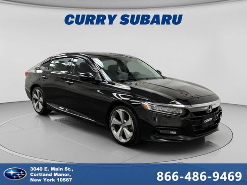 Used 2018 Honda Accord Touring image 7