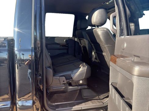 Used 2016 Ford F250 Platinum w/ FX4 Off-Road Package image 8