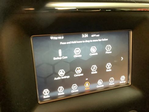 Used 2021 Jeep Grand Cherokee Laredo AWD/4WD image 29