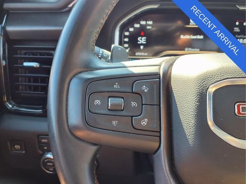 Used 2024 GMC Sierra 1500 AT4 w/ Technology Package AWD/4WD image 12